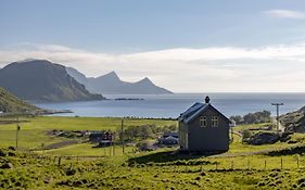 Feriehus Med Flott Havutsikt Ved Hauklandstranden